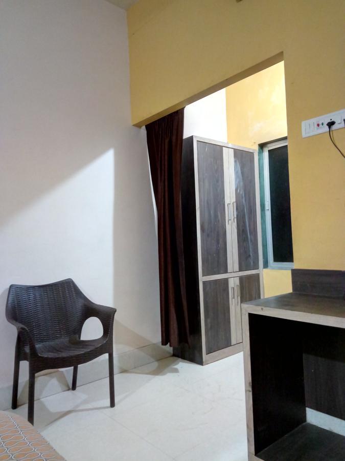 Hotel Sea Foam Puri Habitación foto